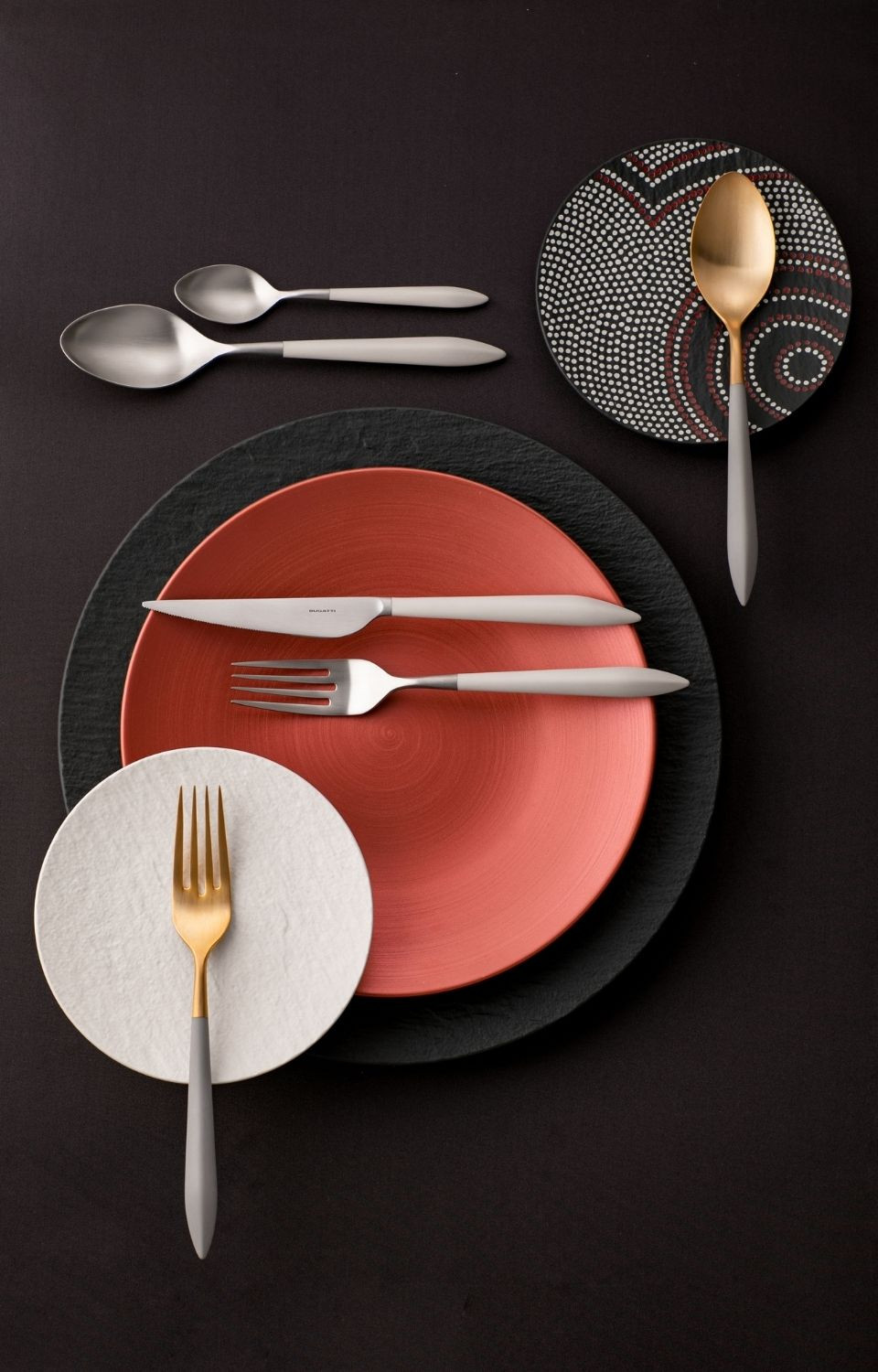 Bugatti cutlery: coloured, stainless steel, decorated, designer